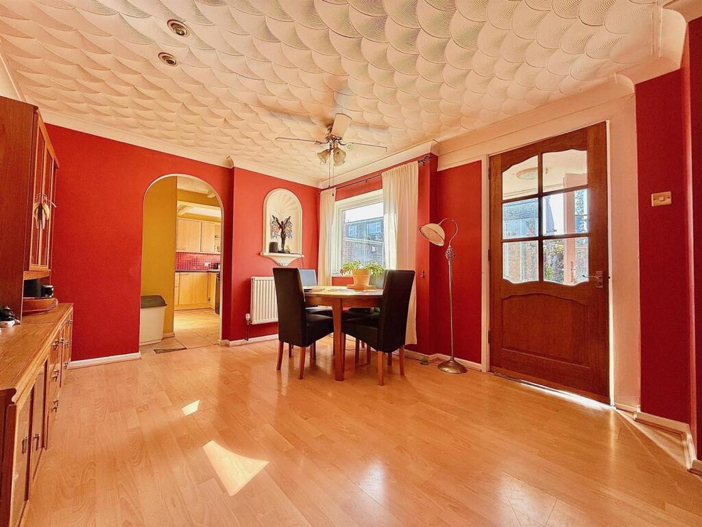 Dining/Sitting Room