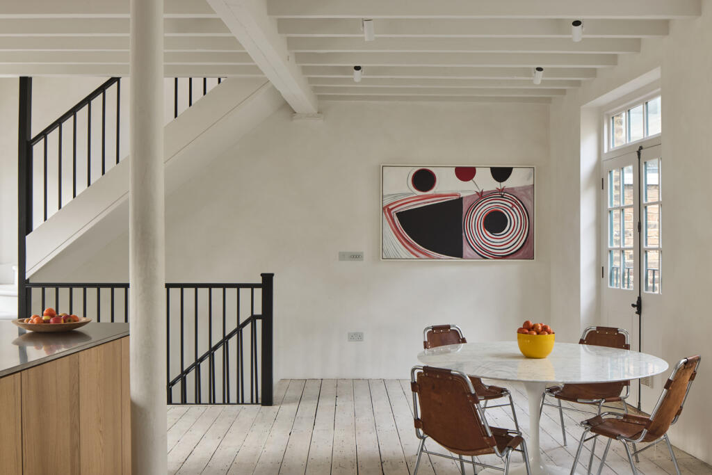 258708 - DGLA1323.jpg