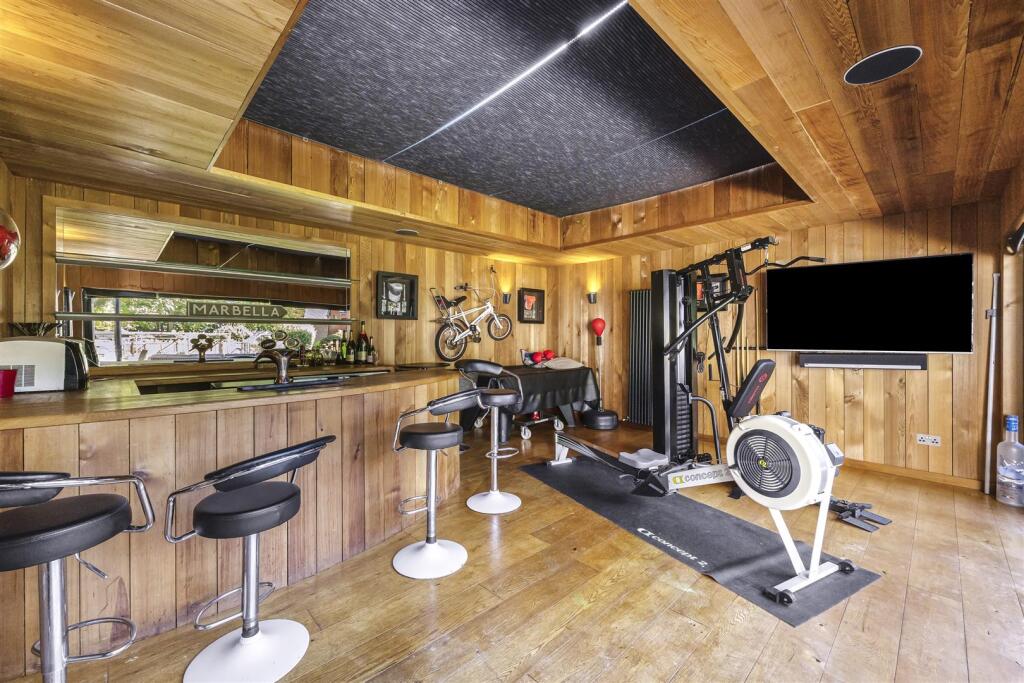 First Avenue 81 R Luff-032.JPG