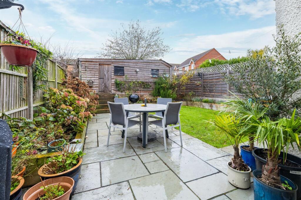 GARDEN 4.jpg