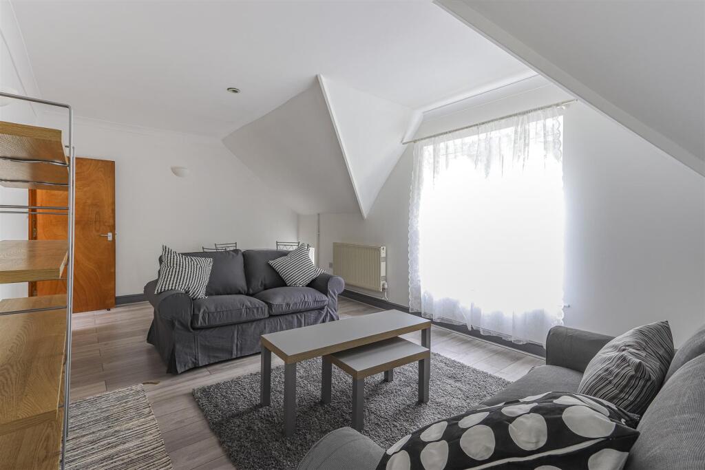 Ninian Road 36, C-9.jpg