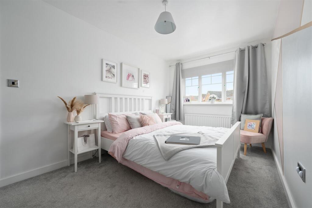 17KingsDrive023.JPG
