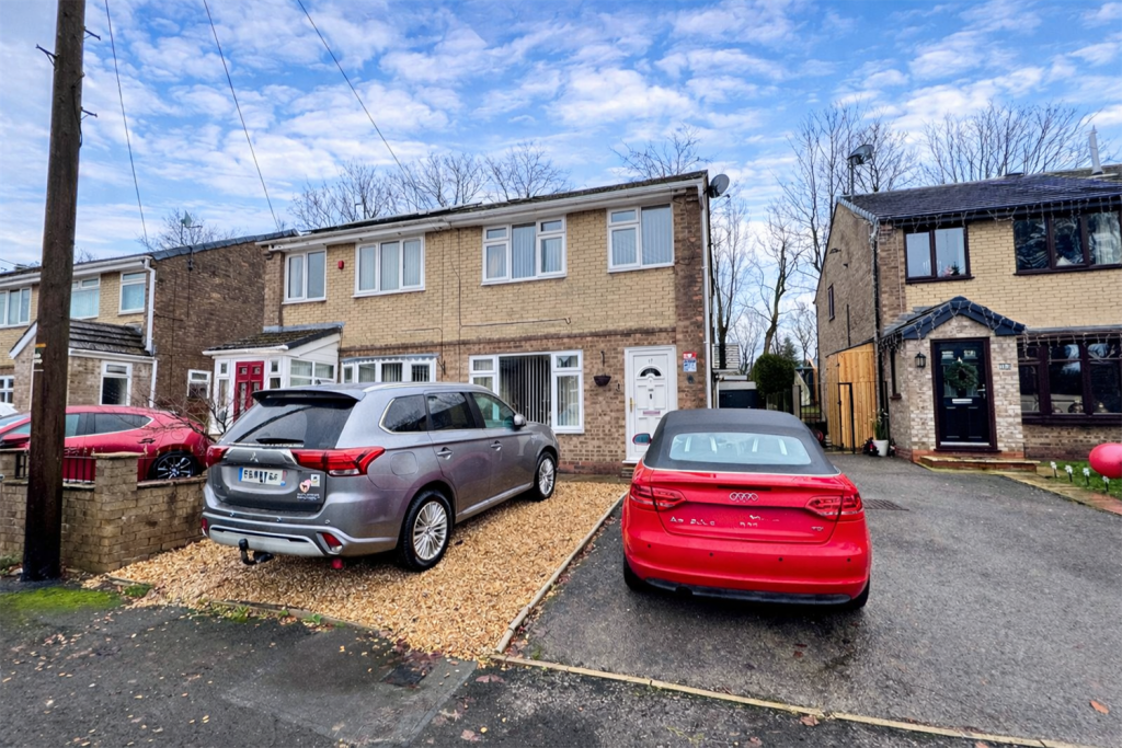 Woodfield Close, Hadfield, Glossop