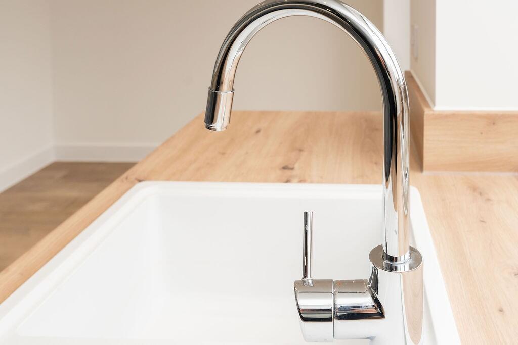 Example Sink/Taps