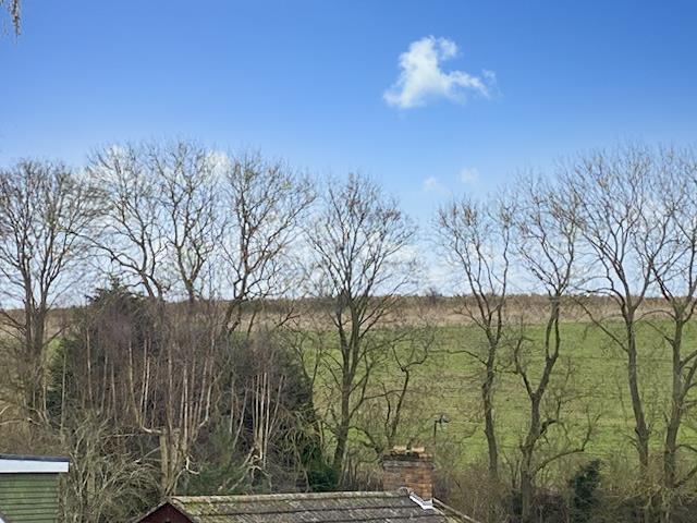 Rooftop &amp; Wolds View - d.jpg