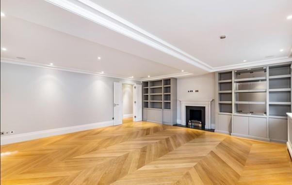 Living Room2.jpg