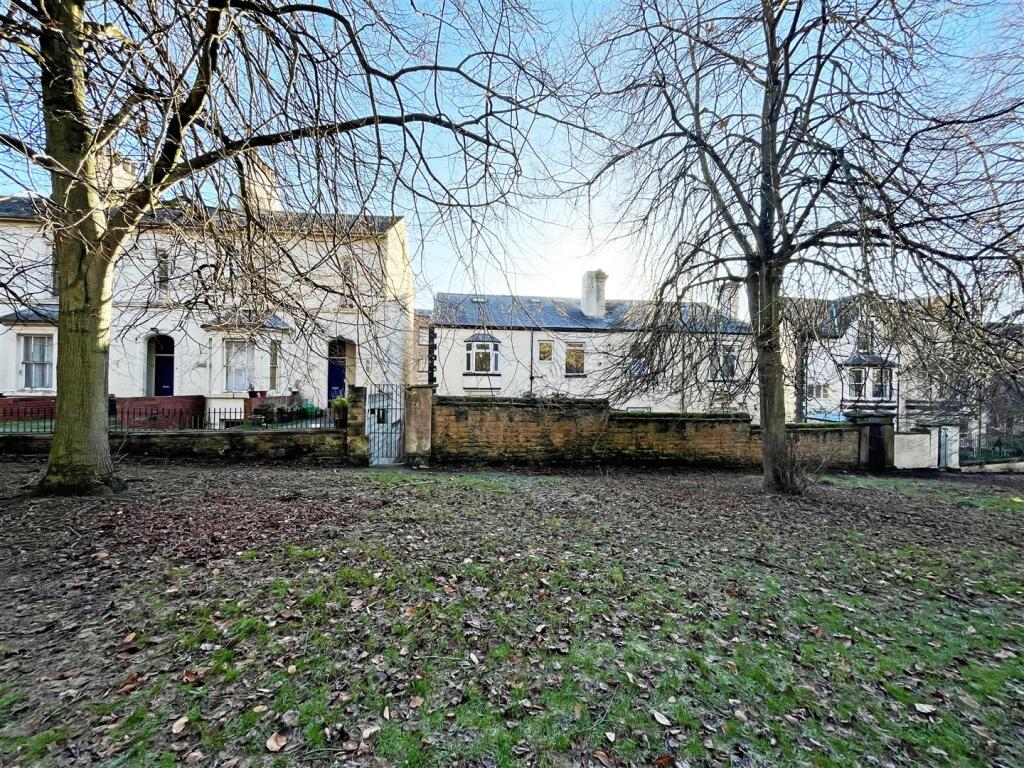 Property from Avenue