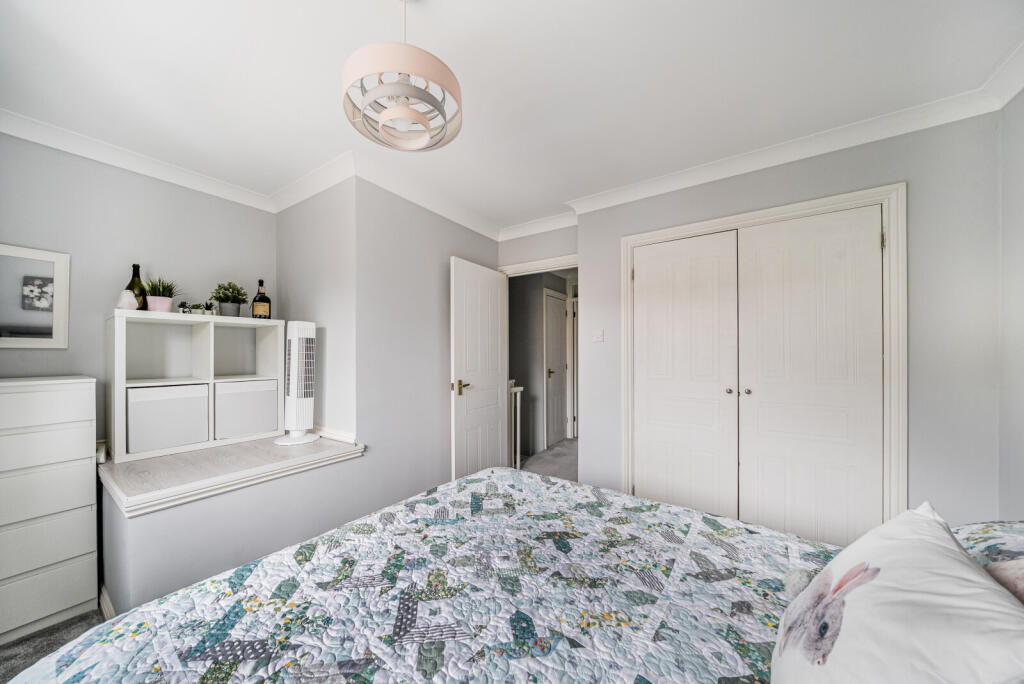 1363642-15-68e8da...