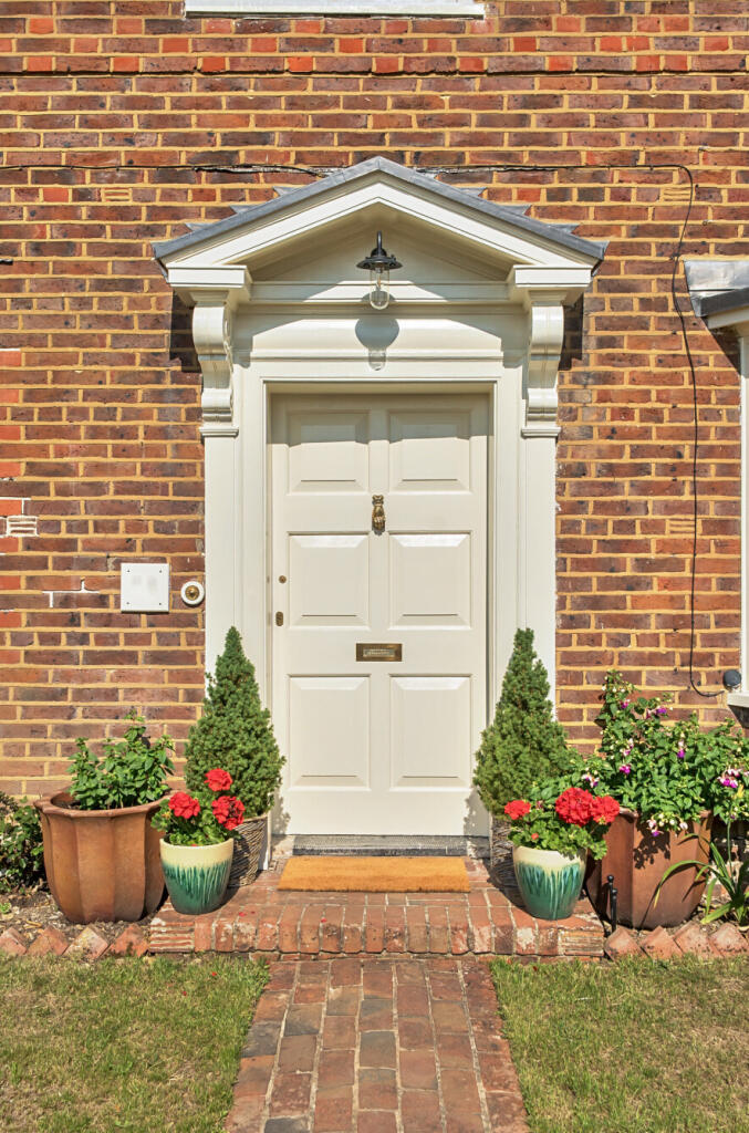 1313471-6-6853c9c...