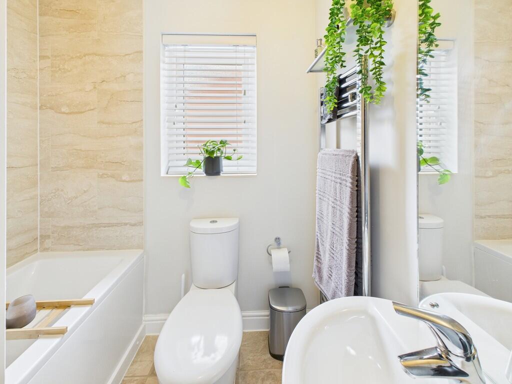 CAM02854G0-PR0371...