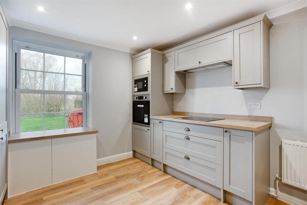 156 The Close (10).jpg