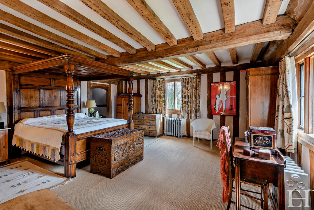 8640802-interiorW...