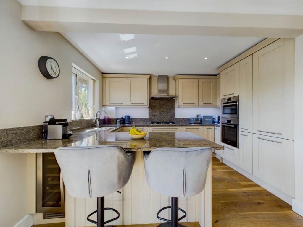 21 meridians kitchen