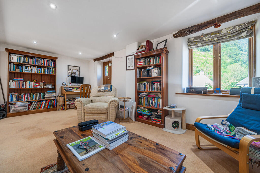 Living / Dining R...