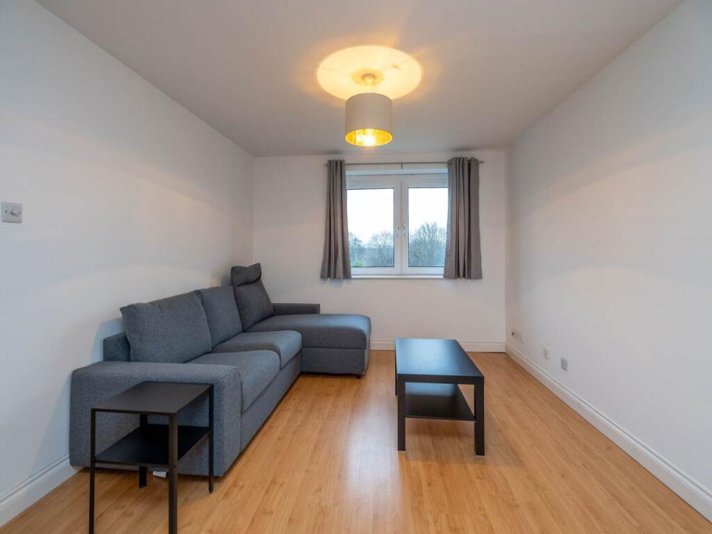 26ComistonGrove-34-2