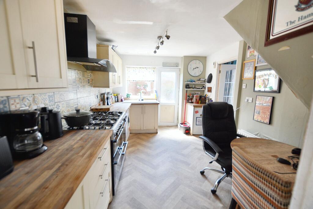 Kitchen/Breakfast Room