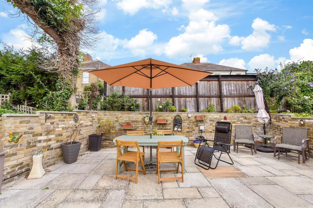 Patio / Decking