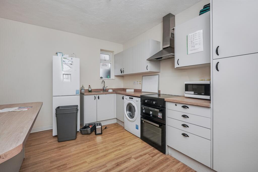 63 Romney Road, Ashford, Kent, TN24 0RR