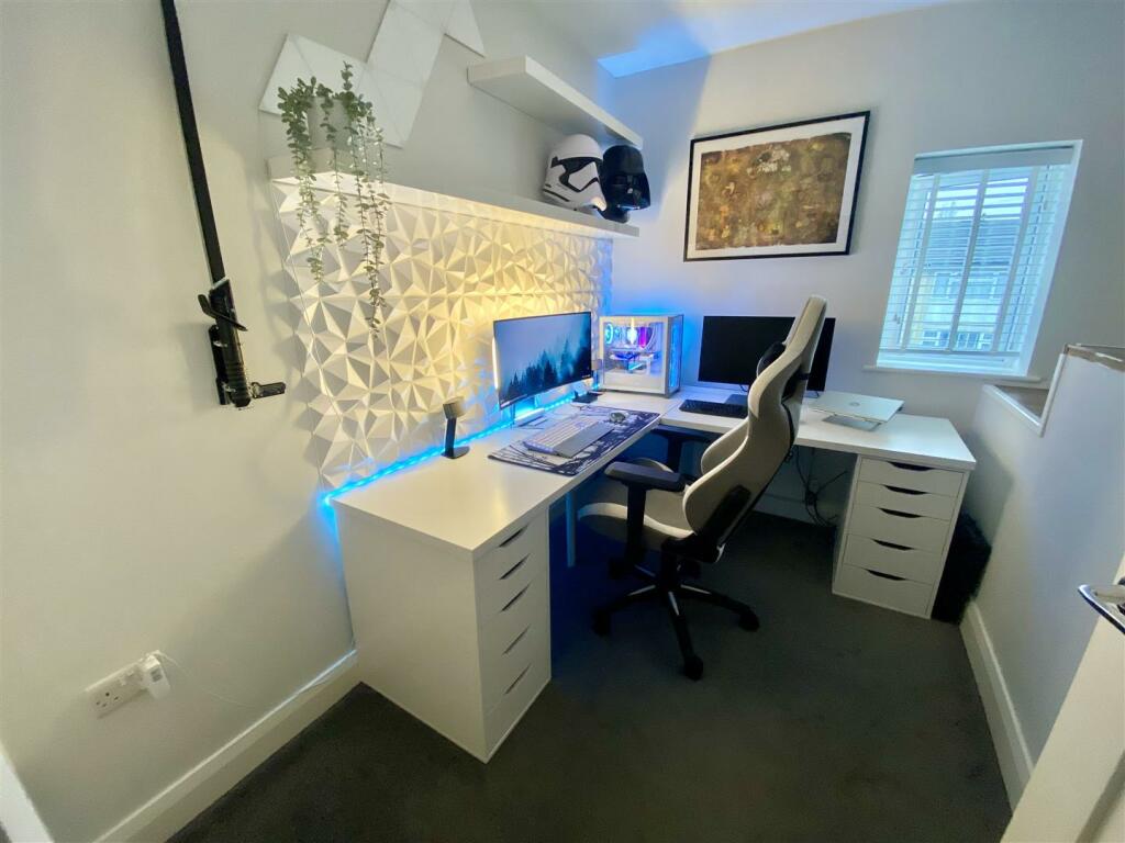 Bramleys Estate Agents - Johnson Street - Mirfield