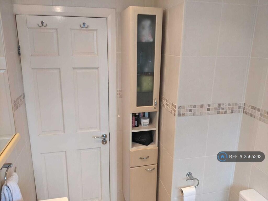 Bathroom 3