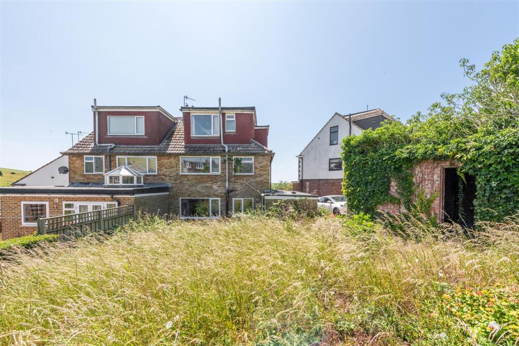 3 Merston Close-4.jpg