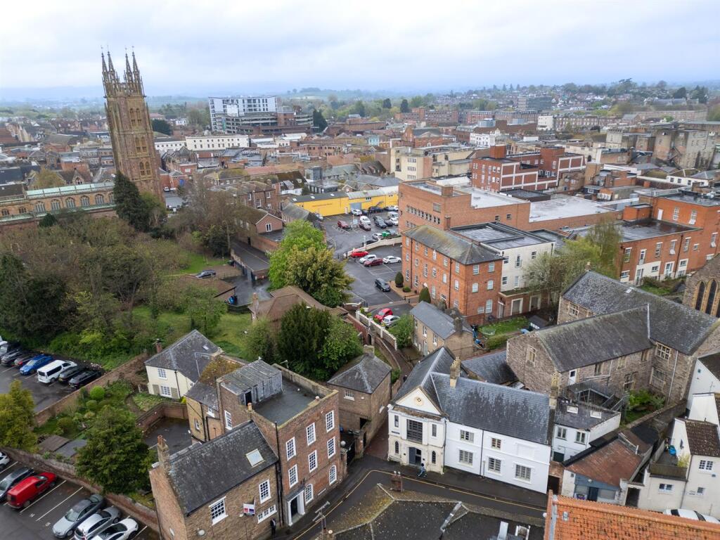 Somerset House, Taunton TA1 1SF | Hollis Morgan Li