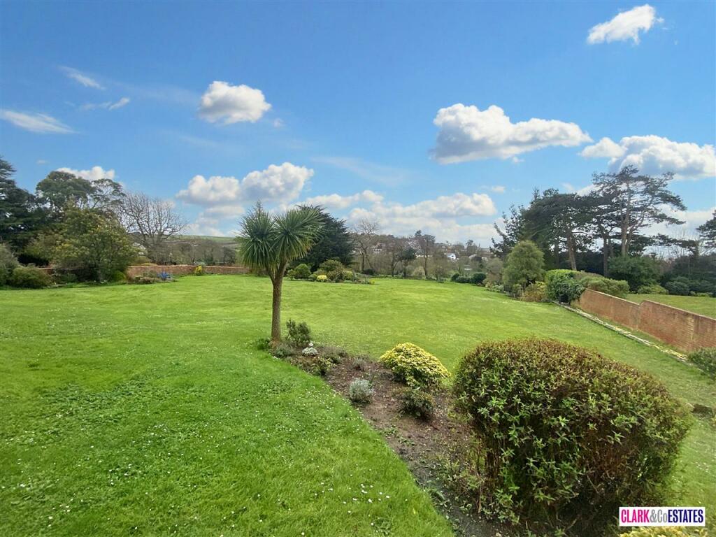 Communal gardens