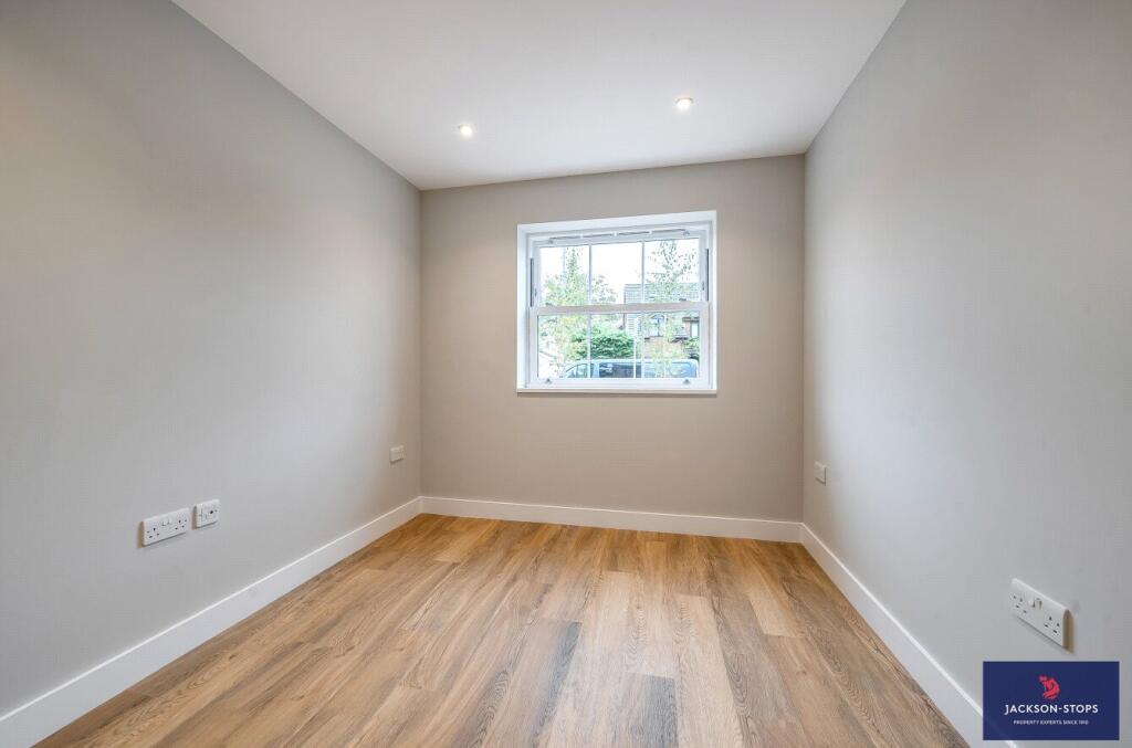Study/Bedroom 5