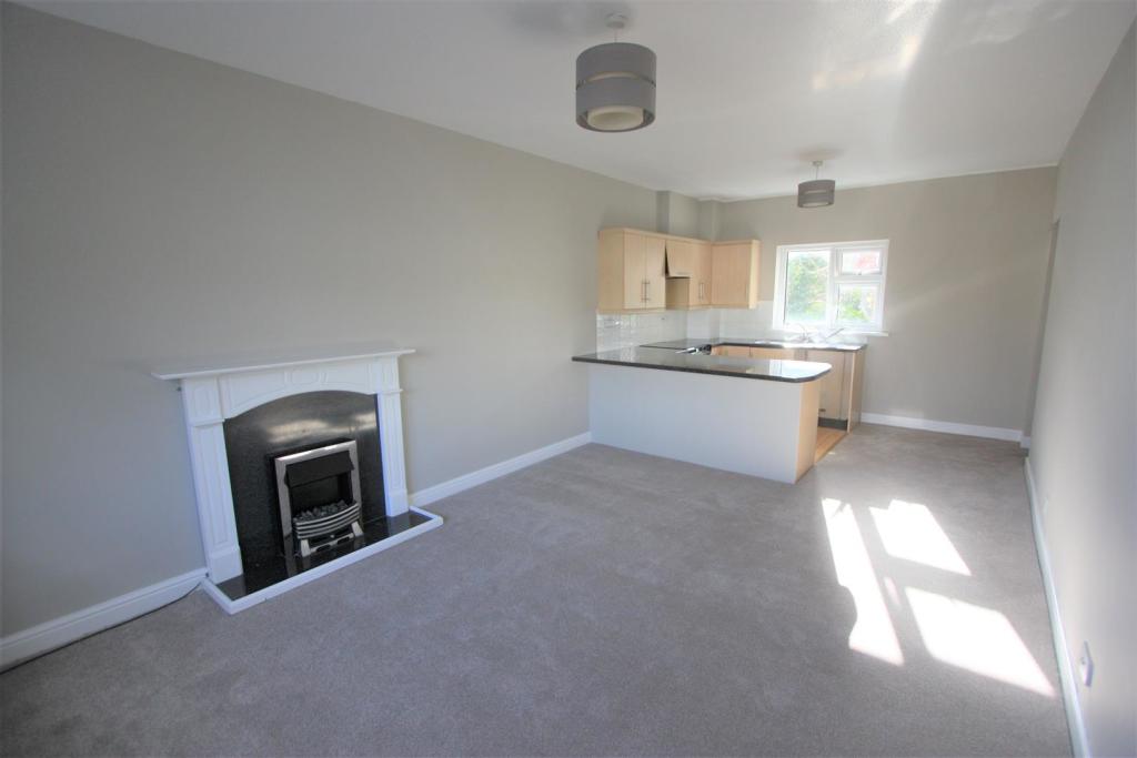 3 Trelawney Apartments Lounge and Kitchen