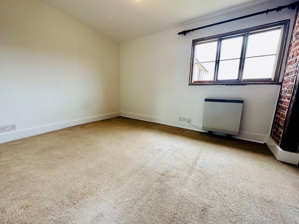 Second bedroom
