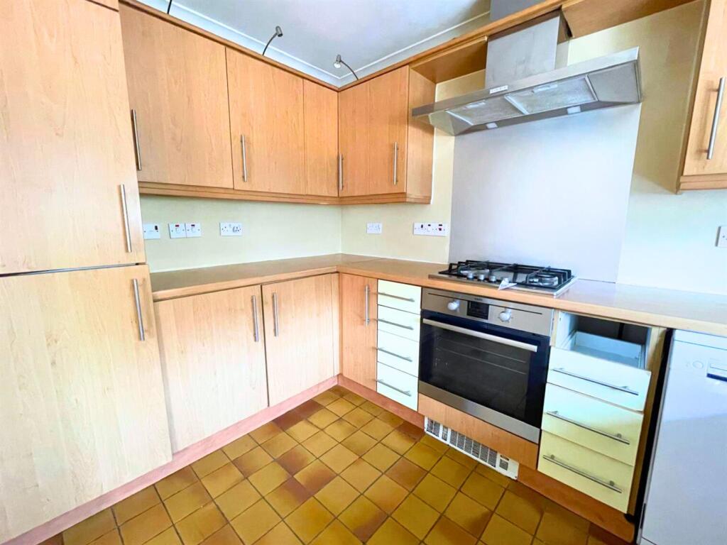 WhatsApp Image 2025-05-13 at 16.52.09_cf9eb34a - E