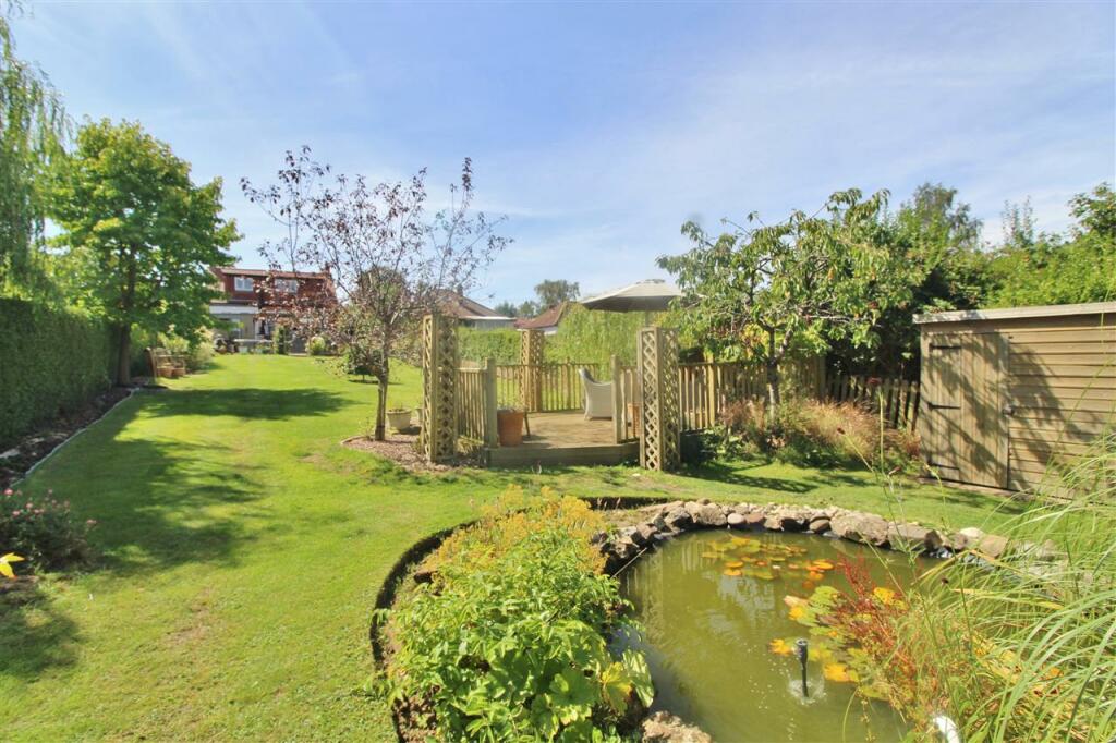 REAR GARDEN -