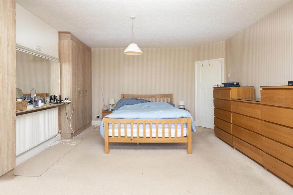 2 Westgate Road, Rugby (8).jpg