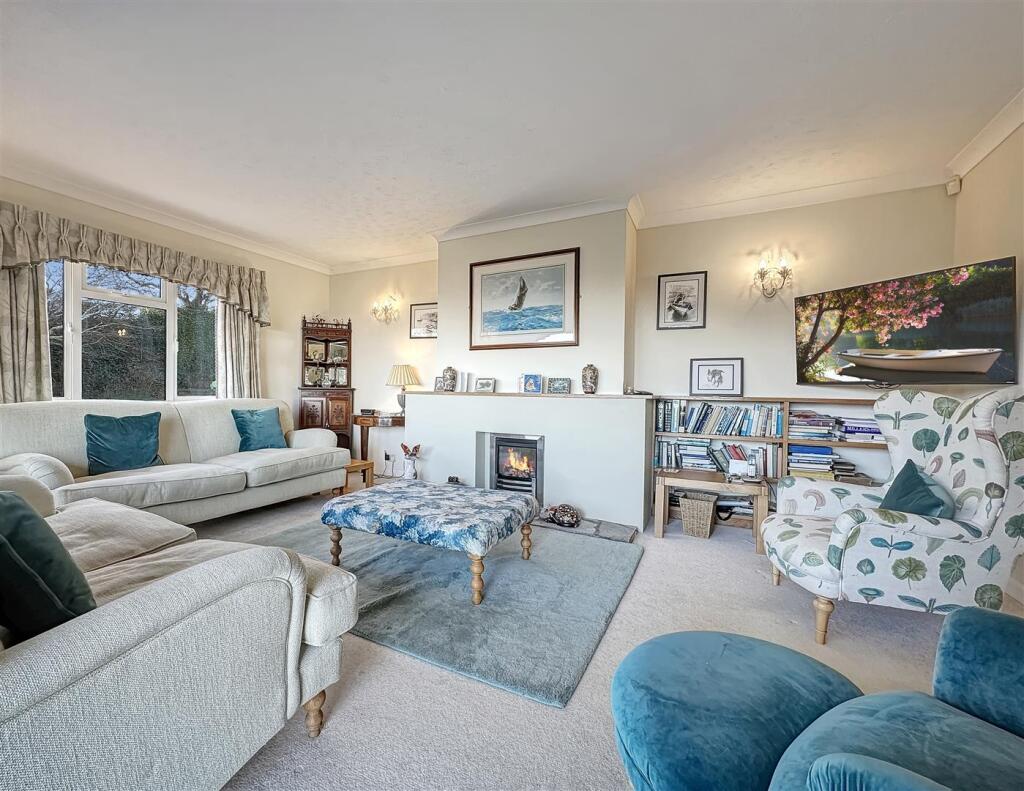 Lounge Towards Side Window.JPG