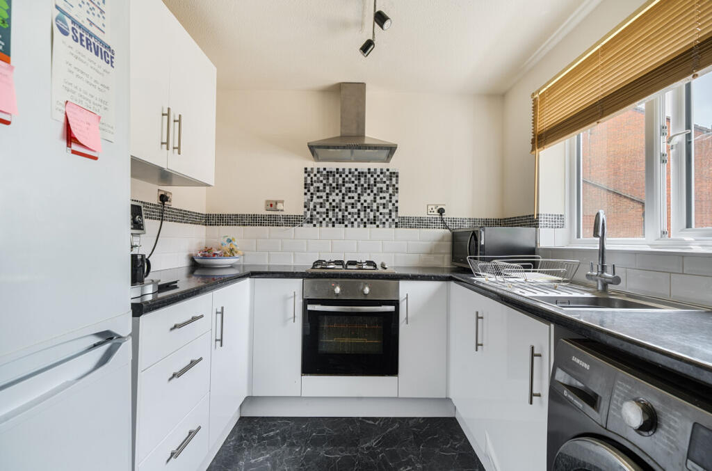 12988088682f2cf3a9fdearw