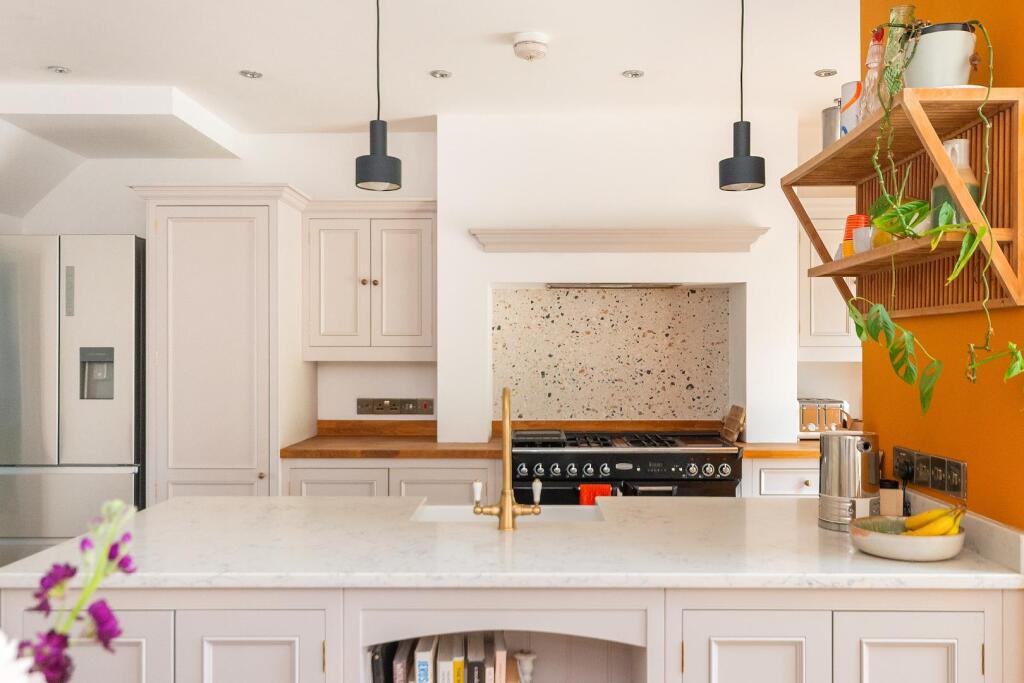 2S8RBN - Kitchen Diner B.jpg