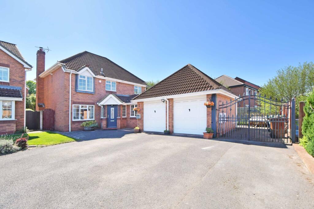 Frontage and driveway