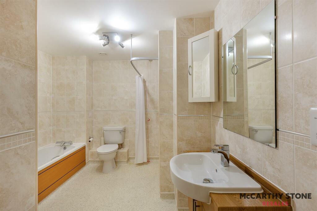 8586516-interior07.jpg