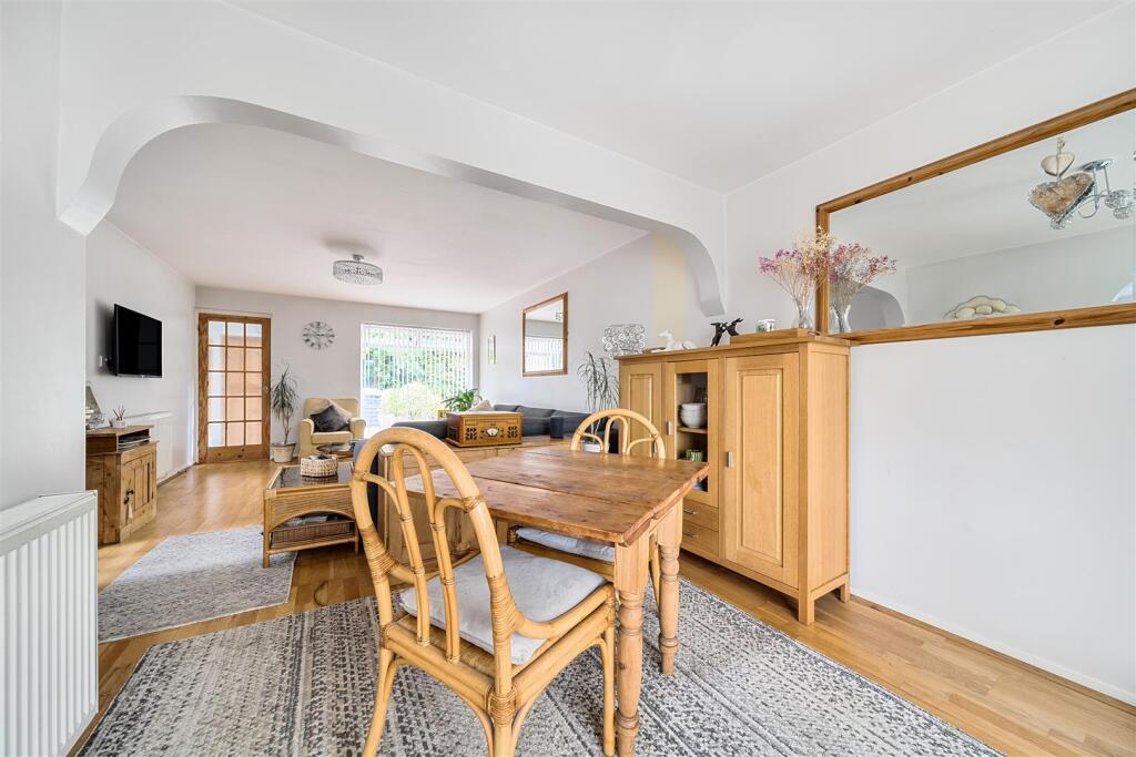 1326427-10-6877ece365ce5-ARW .jpg