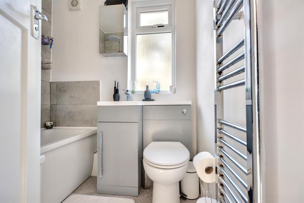 Bathroom.jpeg