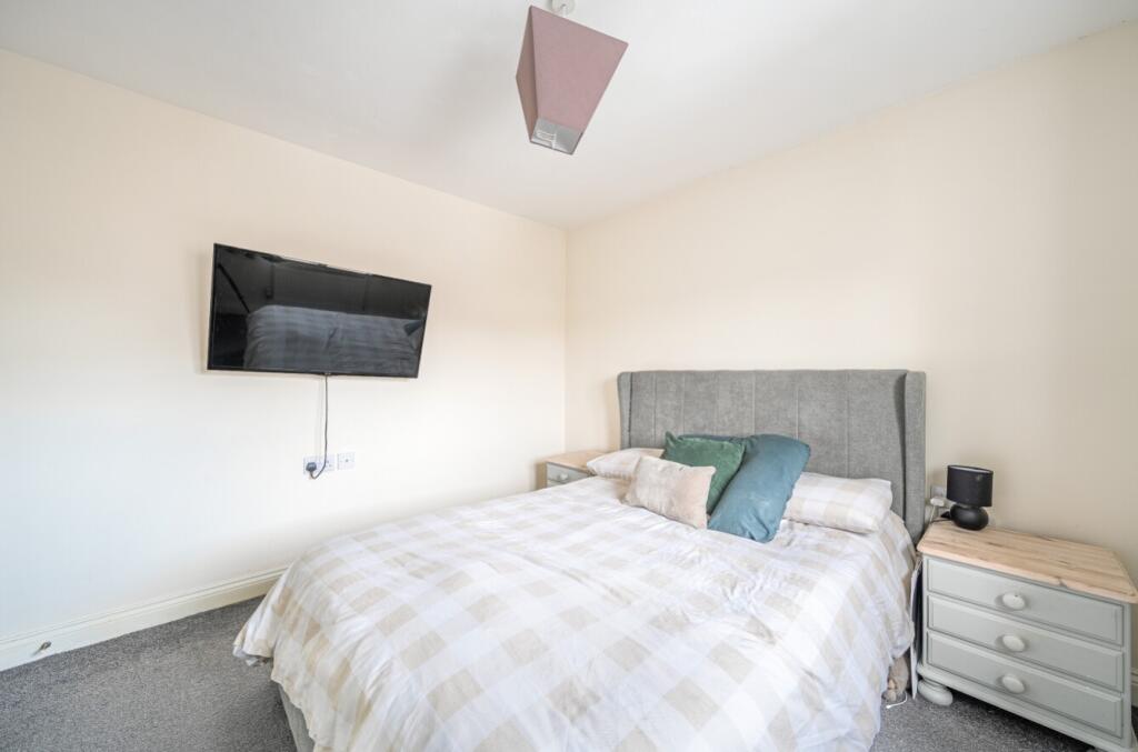 1376460-5-6911d0d54b3d9