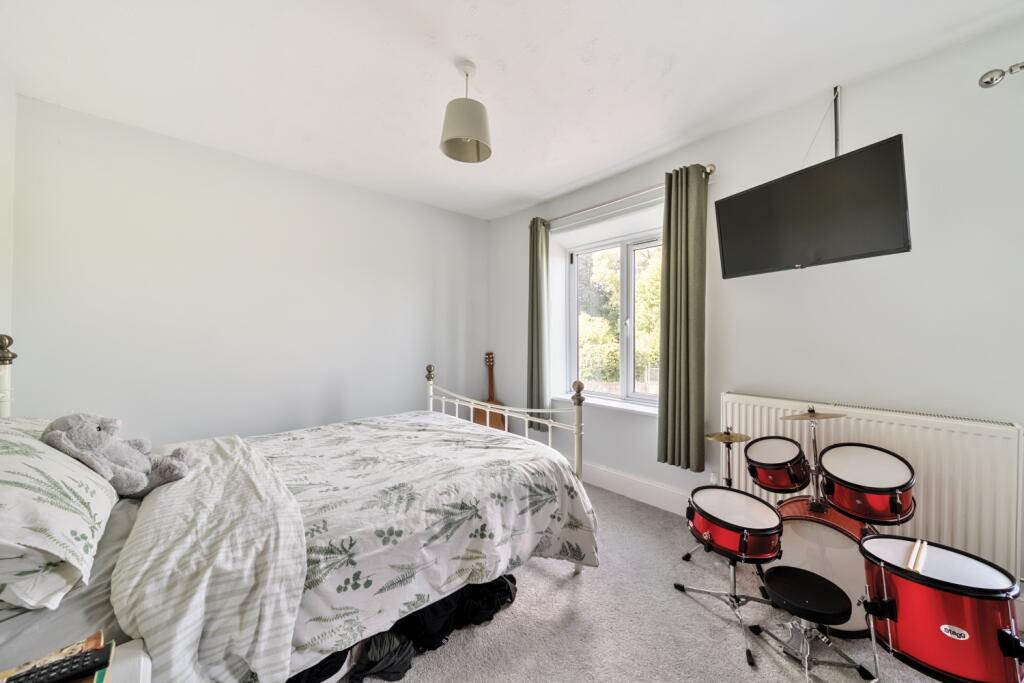 1328030-9-688347a34e5c1