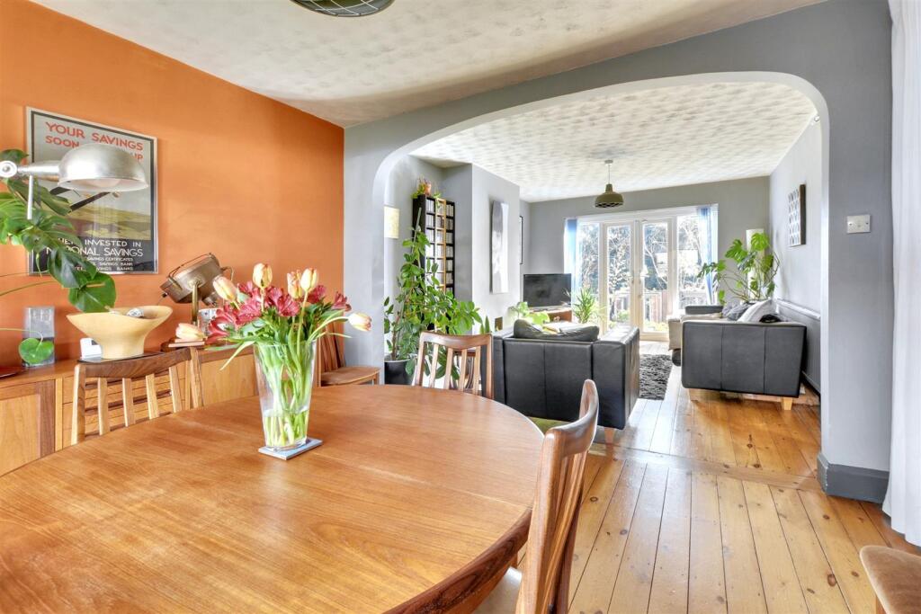 Dining Room_2.jpeg