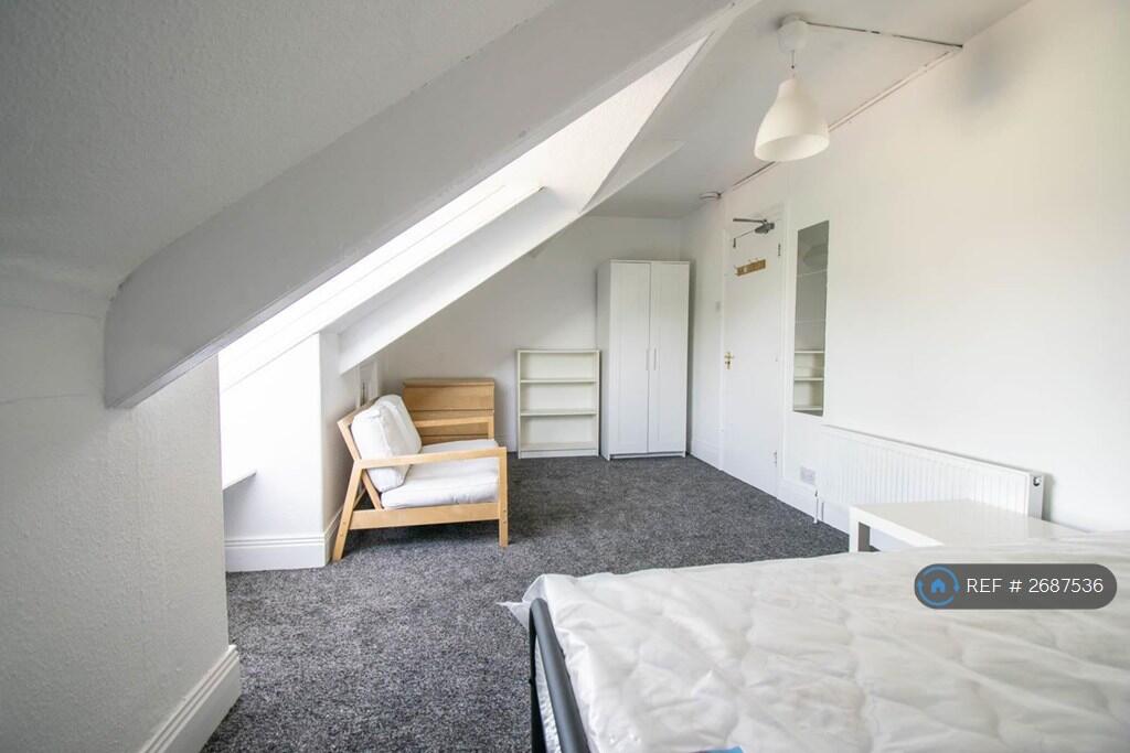Bedroom 5