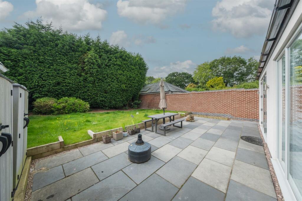 127a Crewe Road-047.jpg