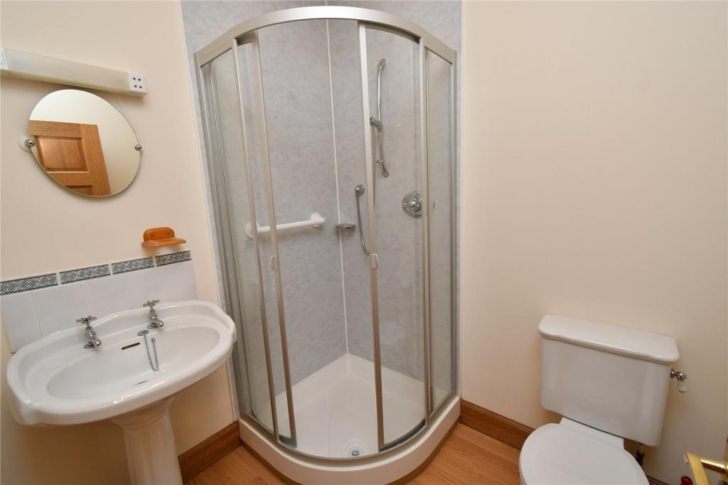 Family Shower Room
