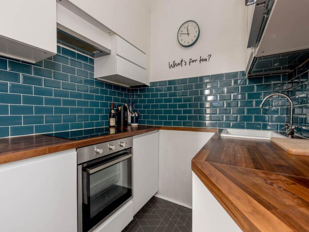 58100_BalfourStreet0