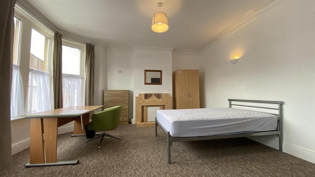 Room 4