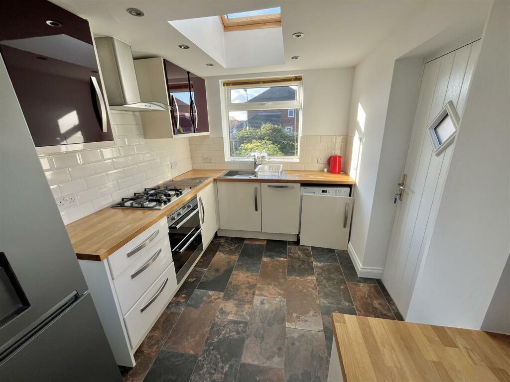 Open Plan Dining Kitchen Aspect 4