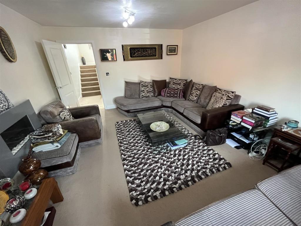 Lounge Aspect 3.jpg